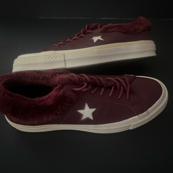 Mens Size 8 CONVERSE Burgundy Leather Sneakers FUR TRIM Star Detail - Picture 3 of 12